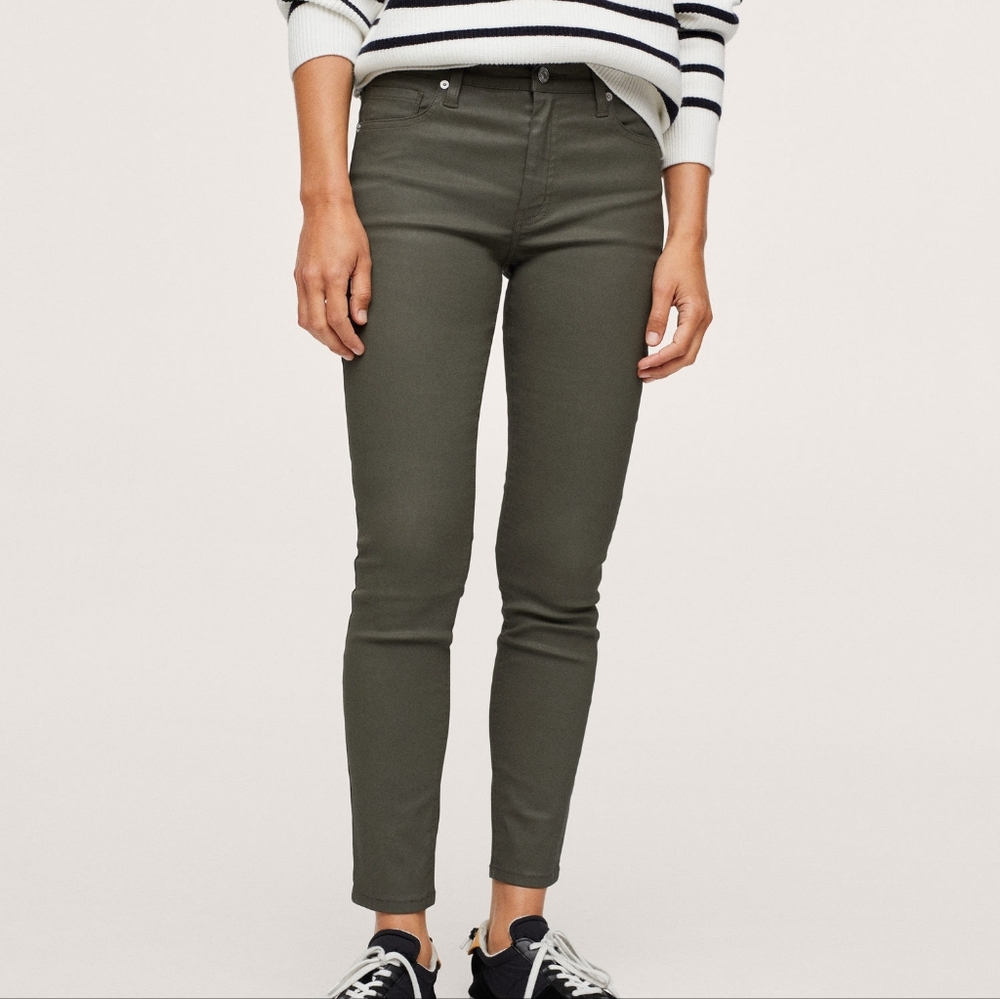NWT MNG (Mango) Isa Waxed Leather-Effect Coated Skinny Cropped Green Jeans Sz 1